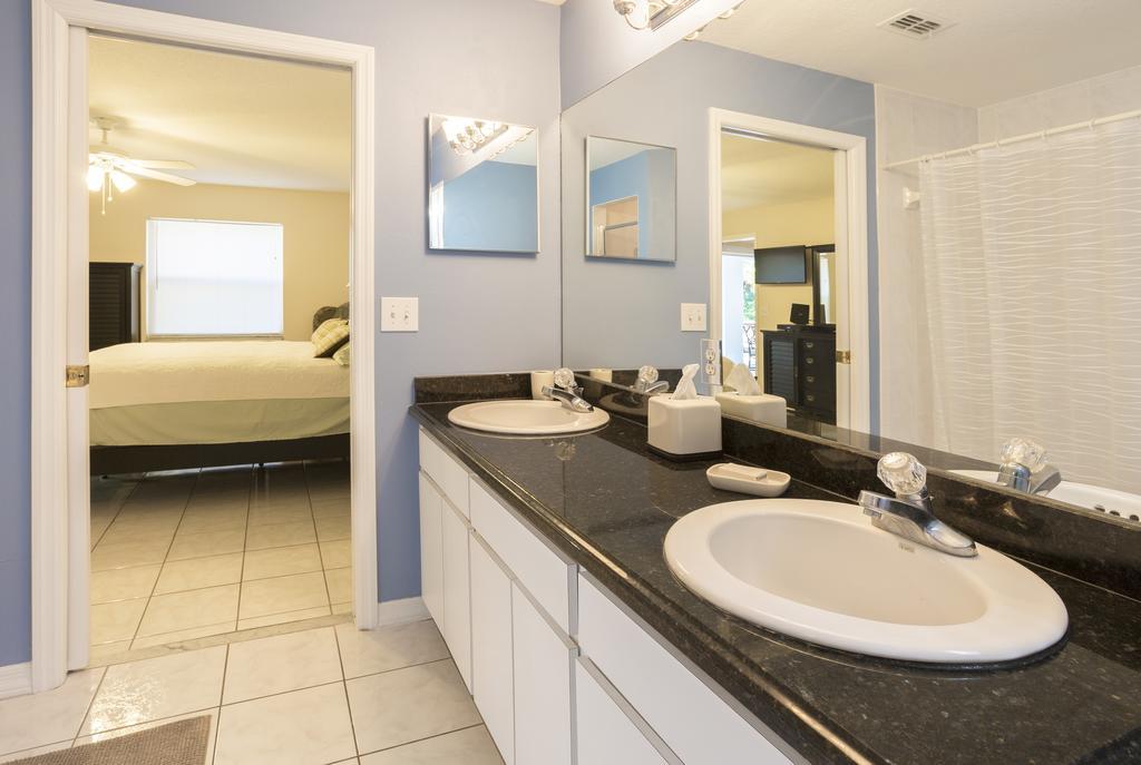 Poolhouse Villa Tampa Bagian luar foto